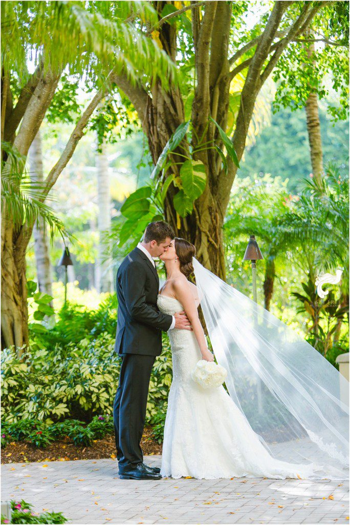 naples wedding photographer set free photography hyatt coconut point florida