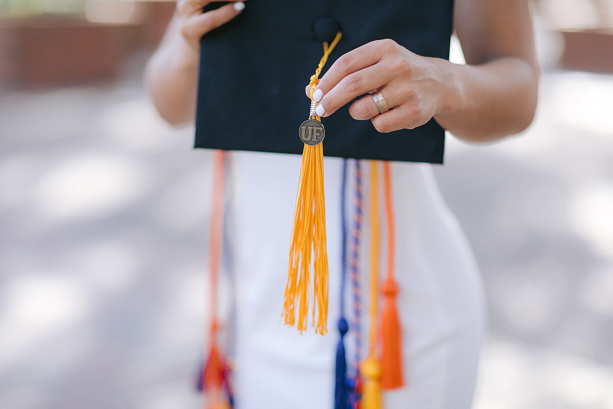 uf grad pics set free photography florida senior photos campus university