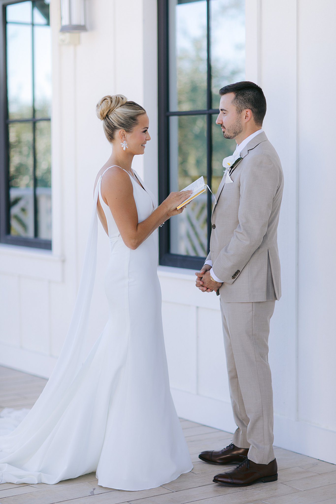 naples wedding photographer set free photography Club Pelican Bay