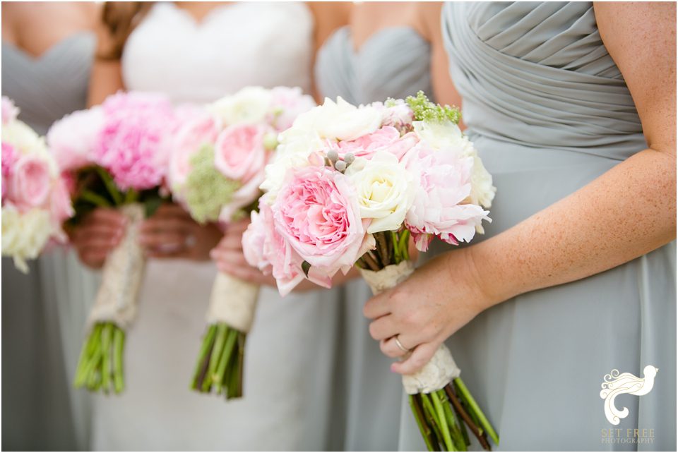 bridal florals Naples Wedding photographers set free photography